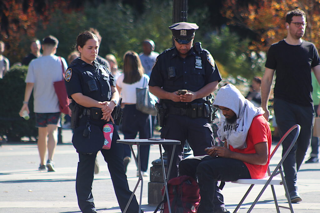 Dealers selling weed next to NYPD officer